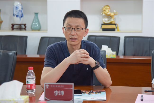 李坤 广州轨道教育科技股份有限公司党支部书记兼副院长.JPG